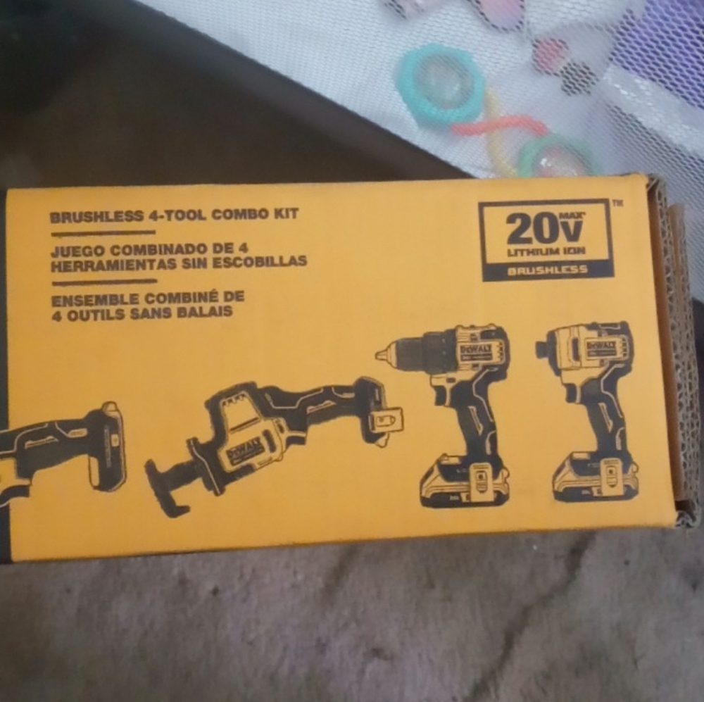 Dewalt 4 tool combo kit